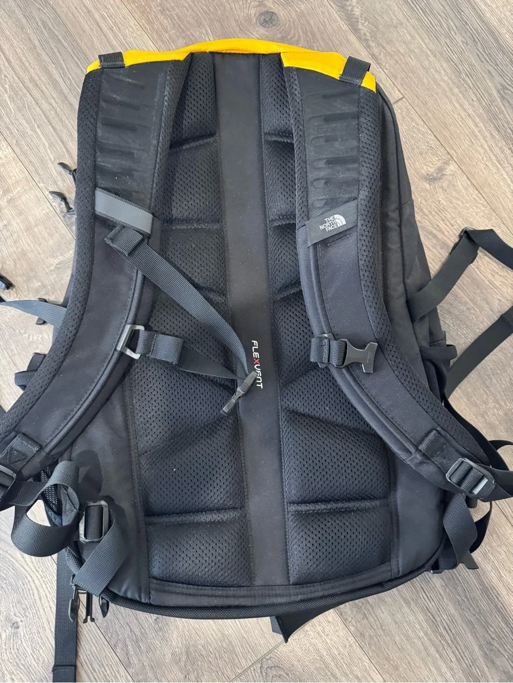 The North Face Men’s Borealis Backpack - Yellow & Black 28L Never Used No Tags